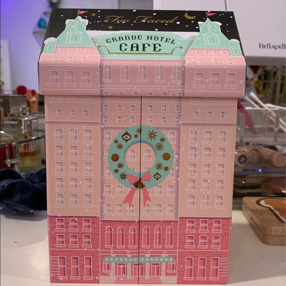 Too faced palettes